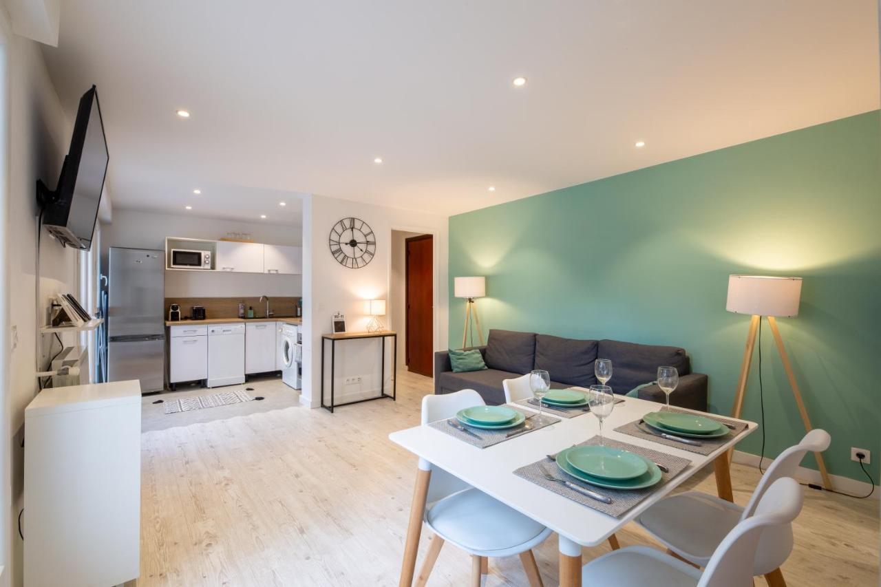 Meuble 2 Etoiles, Wifi, A 2 Pas Des Plages Fréjus 外观 照片